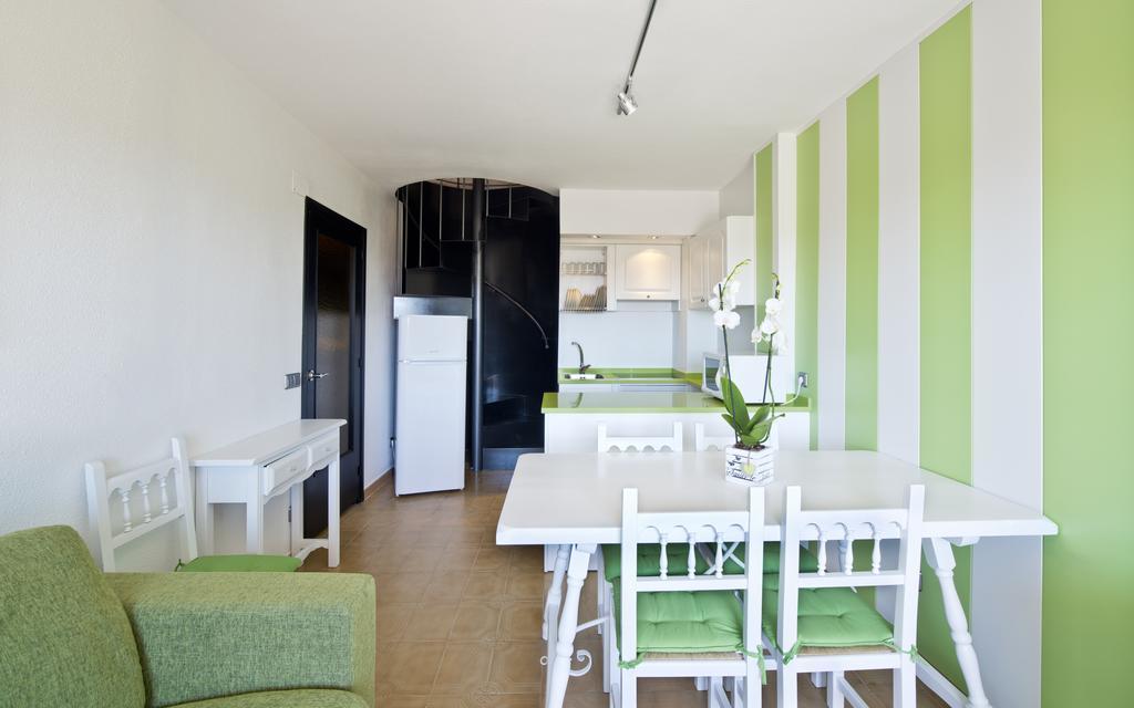 Apartamentos Sallés Beach L'Estartit Chambre photo