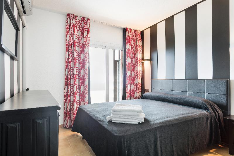 Apartamentos Sallés Beach L'Estartit Extérieur photo