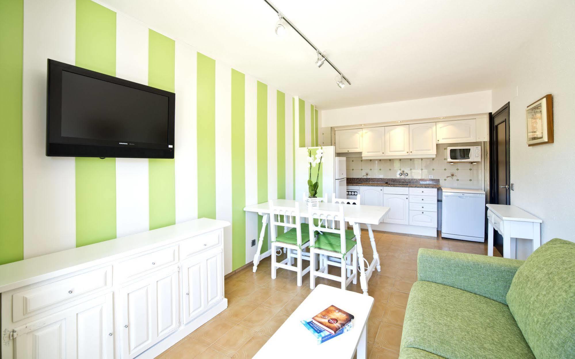 Apartamentos Sallés Beach L'Estartit Extérieur photo