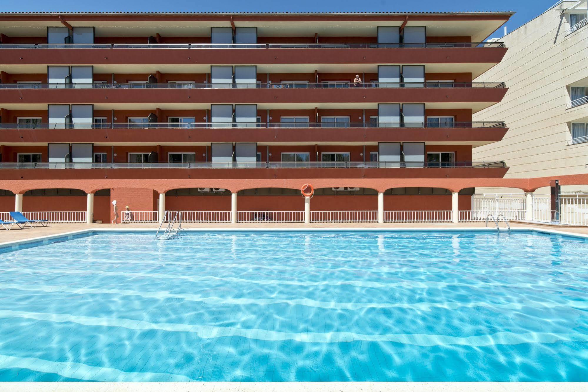 Apartamentos Sallés Beach L'Estartit Extérieur photo